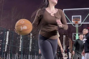 美女这战斗模式你受得了吗？